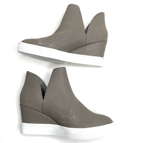 MIA Ankle Wedge Sneakers - Picture 5 of 13